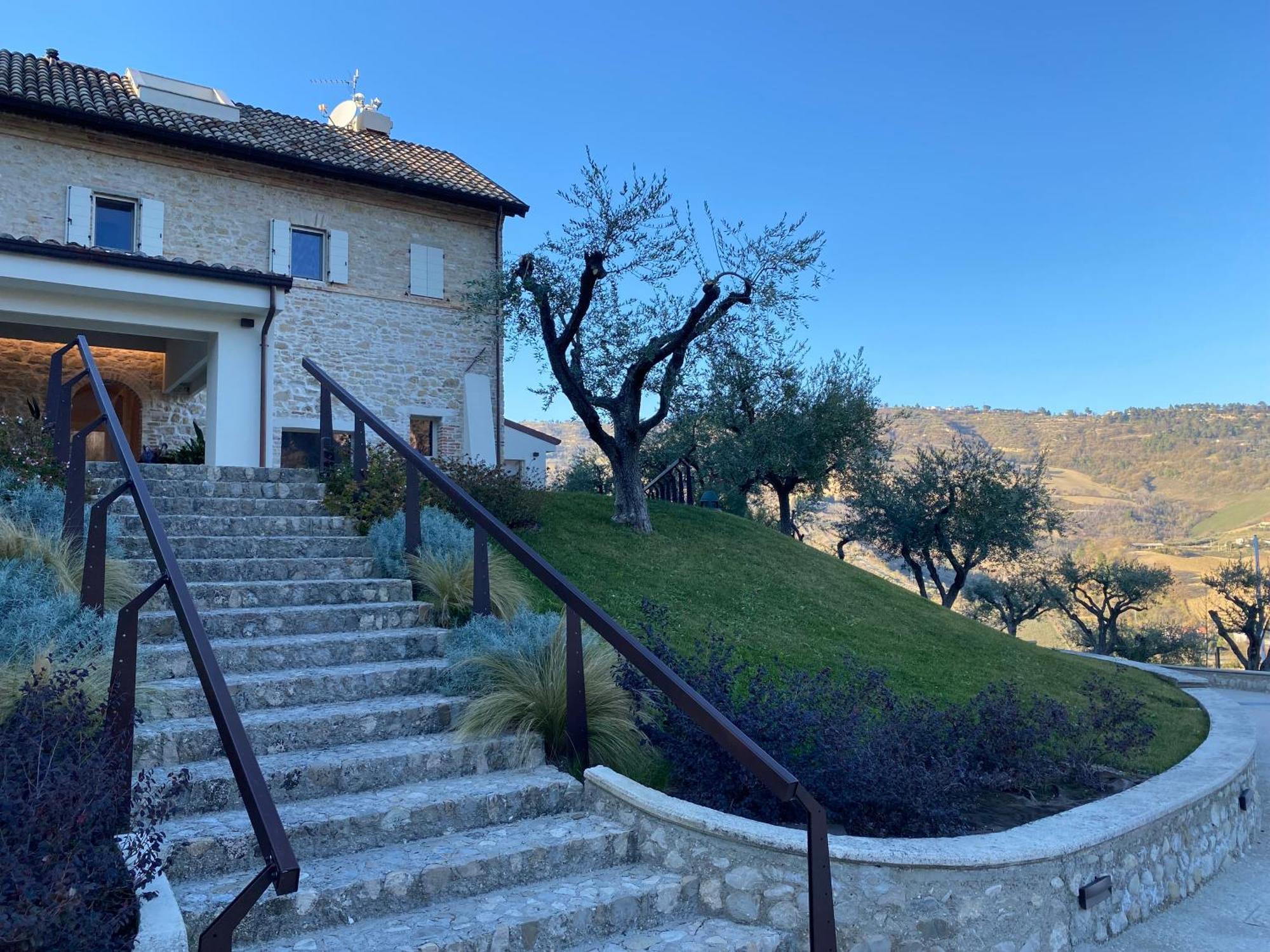 Colle Serrano Relais & Spa Ripatransone Exterior photo