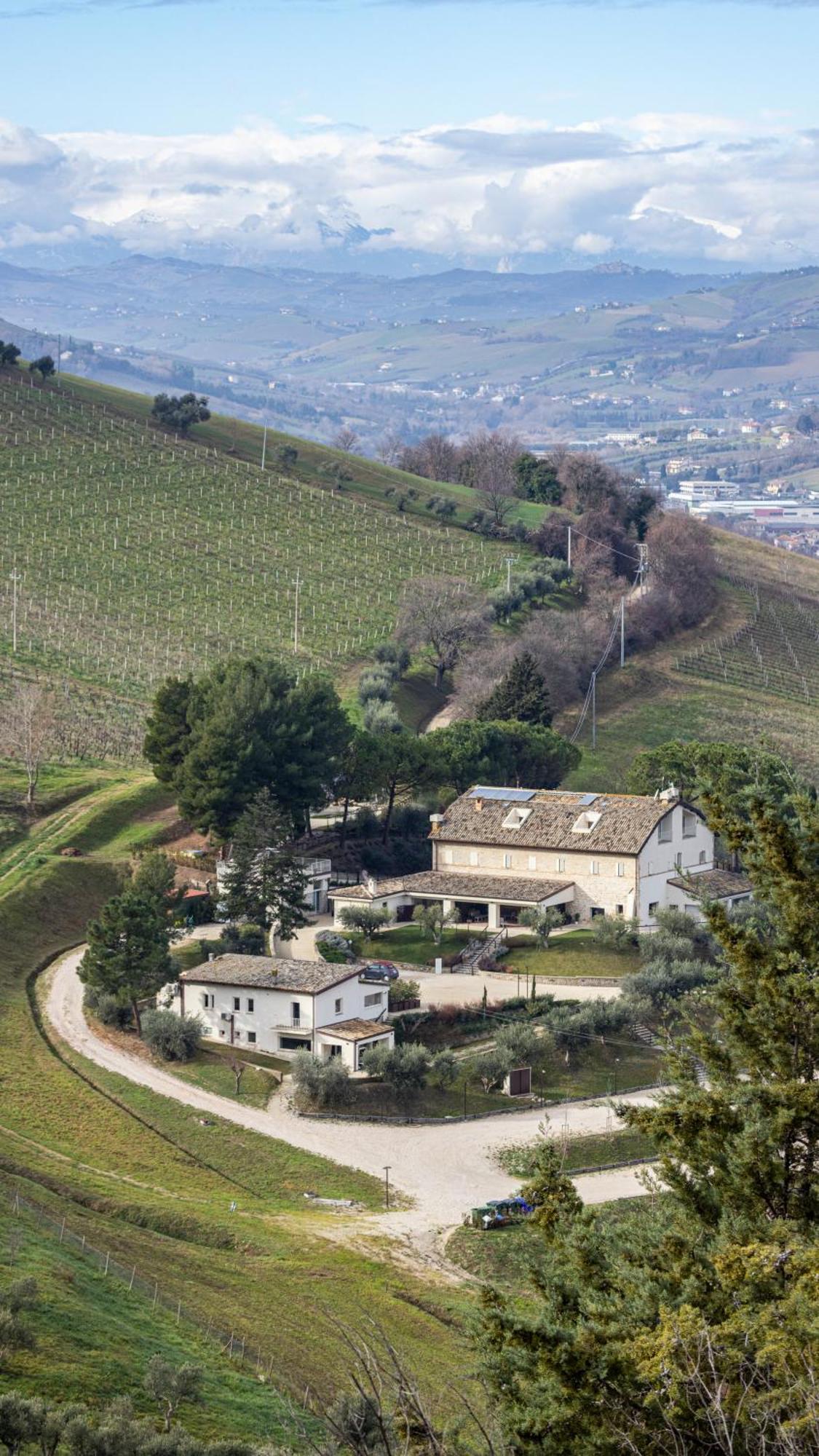 Colle Serrano Relais & Spa Ripatransone Exterior photo