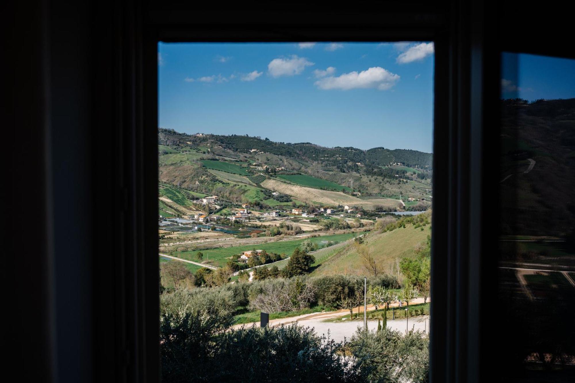 Colle Serrano Relais & Spa Ripatransone Exterior photo